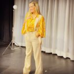 Claudia Albertario Instagram - Ya falta menos para el estreno mundial de “Bajo Terapia” en el Teatro 8!!! La comedia donde nada es lo que parece. De Matias Del Federico. Enero 11 a las 8.30pm Ya tienes tus tickets??? 🎫🎫🎫 ↣↣↣ Link bio↣↣↣ @teatro8 ↣↣↣ Call 📞 ↣↣↣ 1 (305)-541-4841 ↣↣↣La boutique de las mujeres 👗🧥@ybisboutique #teatro #comedia #comedy #teatro8