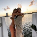 Claudia Albertario Instagram - Another day in the paradise. Mas que agradecida 🤩🫶🙌 @festival_boat #miami #lifestyle #familytime