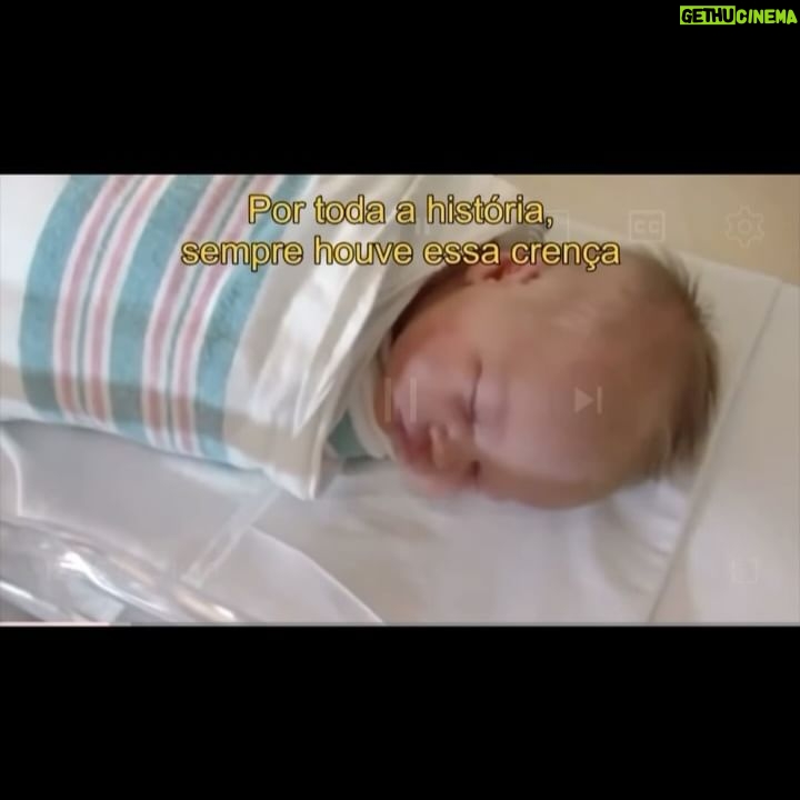 Claudia Campolina Instagram - Comecei a falar disso ontem num post e gostaria de indicar o documentário The make you live in (tem legendado no YouTube)