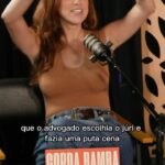 Claudia Campolina Instagram - Episódio 2 # Ela não queria ser advogada. Ela queria interpretar uma! 🎙️ @larissaferrara | @nicole_cordery | @marosis Convidada: @claudiacampolina Existem atores que decidem desde novos o que querem fazer da vida. Outros demoram para aceitar que querem seguir essa carreira. E ainda tem outros que decidem descobrem mais tarde. Claudia descobriu no 5° ano da faculdade de direito. Ela não queria ser advogada, ela queria interpretar uma! 😂 Disponível no YouTube e Spotify. Link na Bio e nos destaques. #videocast #podcast #atrizes #audiovisual #cinemanacional #cinemabrasileiro #teatro #quemveclosenaovecorre #cordabamba