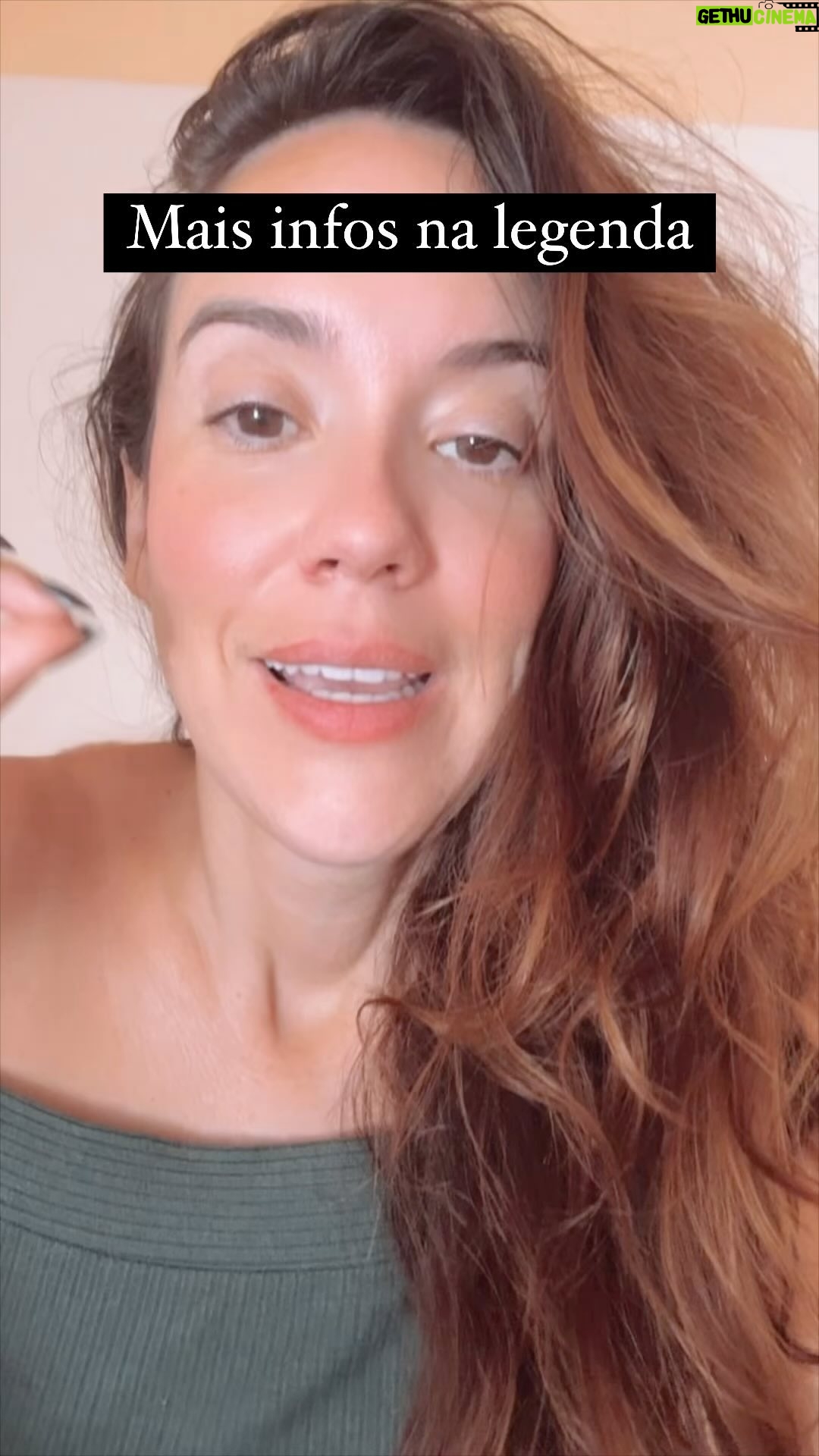 Claudia Campolina Instagram - Pessoas que eu confio que estão na linha de frente e compartilhando informações importantes @marikrugerb Opção para doar caso você não saiba pra quem @vakinha Opção pra deixar doações, inclusive água @correiosoficial Opção pra doar para animais @grad_brasil Aplicativo que conecta pessoas que precisam de ajuda a pessoas que podem ajudar @meulardevolta Site que concentra informações de áreas de risco, abrigos, locais para doação e contatos de resgate https://bento.me/ajudars Não negar a crise climática e cobrar os políticos é fundamental também