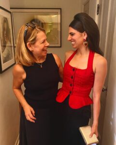 Claudia Doumit Instagram - ❤️🖤My Mum got me ready.