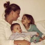 Claudia Galanti Instagram - There is no love more deep and true than the love I give to all of you « I loved you yesterday. I love you still. I always have. I always will. » #happyvalentinesday ❤️❤️❤️❤️ Questo San Valentino volevo dedicarlo a voi amori miei che siete la mia più grande forza 💫 e buon San Valentino a tutti voi pieno di amore e serenità 🙏❤️