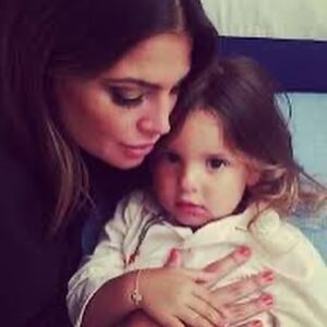 Claudia Galanti Instagram - There is no love more deep and true than the love I give to all of you « I loved you yesterday. I love you still. I always have. I always will. » #happyvalentinesday ❤️❤️❤️❤️ Questo  San Valentino volevo dedicarlo a voi amori miei che siete la mia più grande forza 💫  e buon San Valentino a tutti voi pieno di amore e serenità 🙏❤️