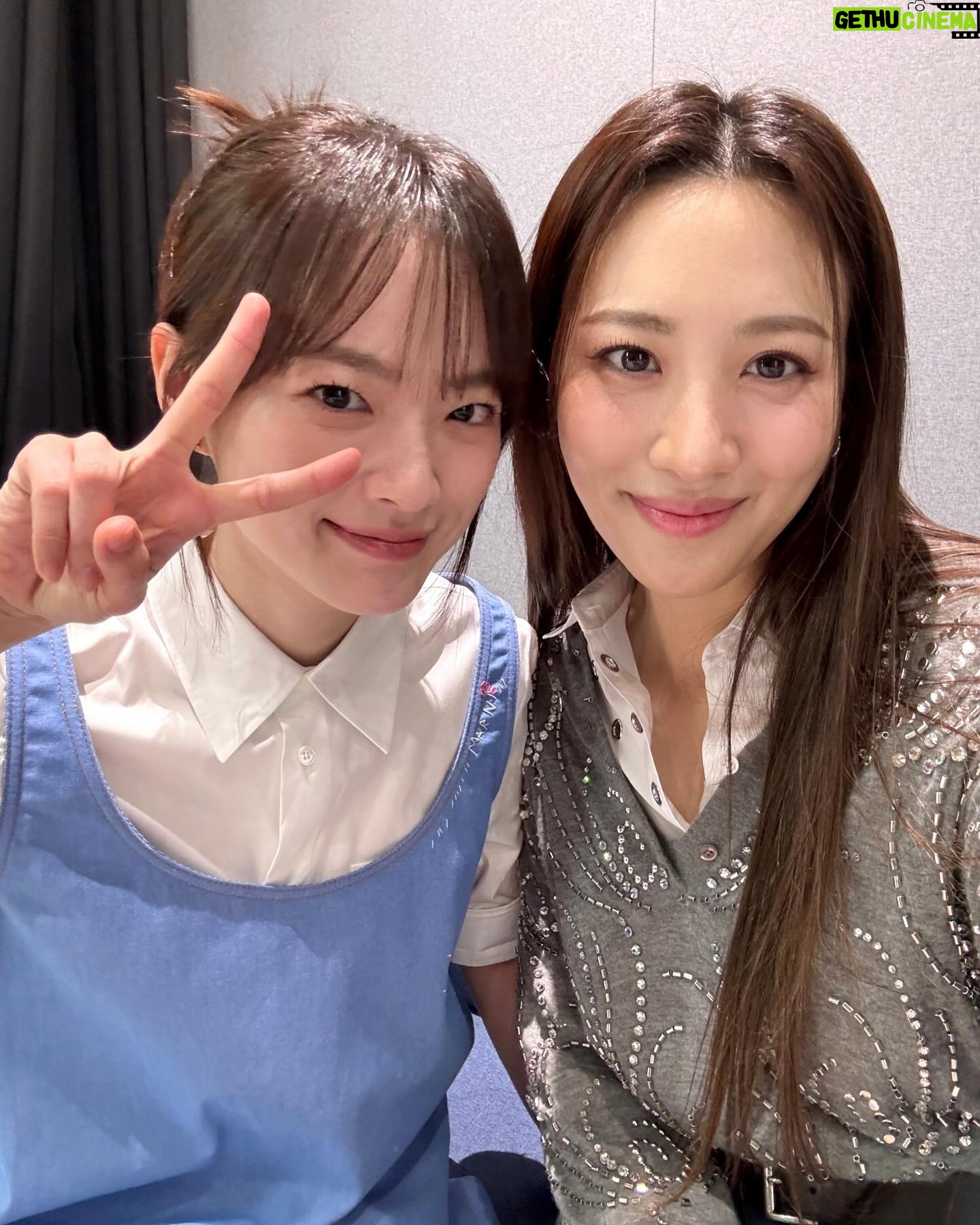 Claudia Kim - 87.1K Likes - press day!
Get ready to watch our first episode on @jtbcdrama and @tving.official on May 4th 10:30 pm KST and also on @netflixkr starting May 5th 🤍
#TheAtypicalFamily #히어로는아닙니다만