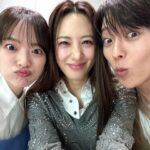 Claudia Kim Instagram - press day! Get ready to watch our first episode on @jtbcdrama and @tving.official on May 4th 10:30 pm KST and also on @netflixkr starting May 5th 🤍 #TheAtypicalFamily #히어로는아닙니다만