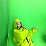 Claudia Kim Instagram - green screen ready💚 #히어로는아닙니다만