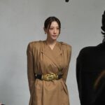 Claudia Kim Instagram – can’t get over this season’s fall collection❤️‍🔥 Thanks for having me @khaite_ny 

#케이트 #케이트뉴욕 #케이트런칭이벤트 #KhaiteFW24