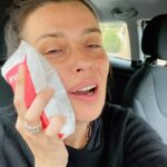 Claudia Pandolfi Instagram – Aiauguri a tutti.