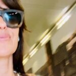 Claudia Pandolfi Instagram - Aereo•Treno•Autobus• Posso tornare a lavorare.