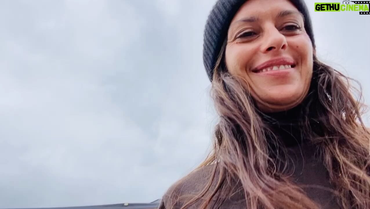 Claudia Pandolfi Instagram - Easy-up, singing life. @amedeo.l