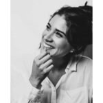 Claudia Zepeda Instagram - Claudia Zepeda protagonizo la película ‘Flor de Fango’, cinta que participo en diversos festivales #NCMtalent 🎬. Claudia debuto en cines con su primer protagónico en la película ‘Perras’ del director Guillermo Ríos 🎥. Talento: @ClauZepedaV | #ClaudiaZepeda 👤.