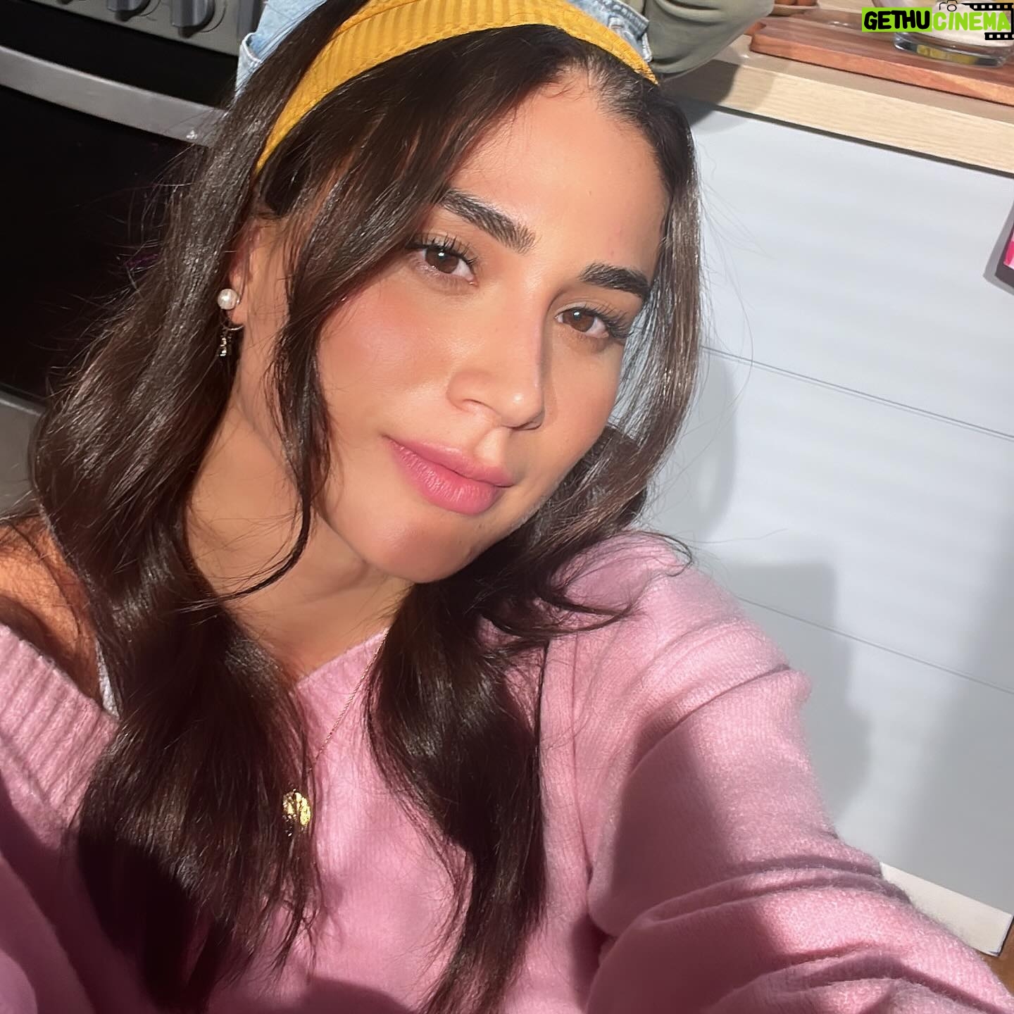 Claudia Zepeda Instagram - Marzo con M de “Mira Clau o Me haces caso por las buenas o te Meto una revolcada hasta que entiendas”. 😮💨