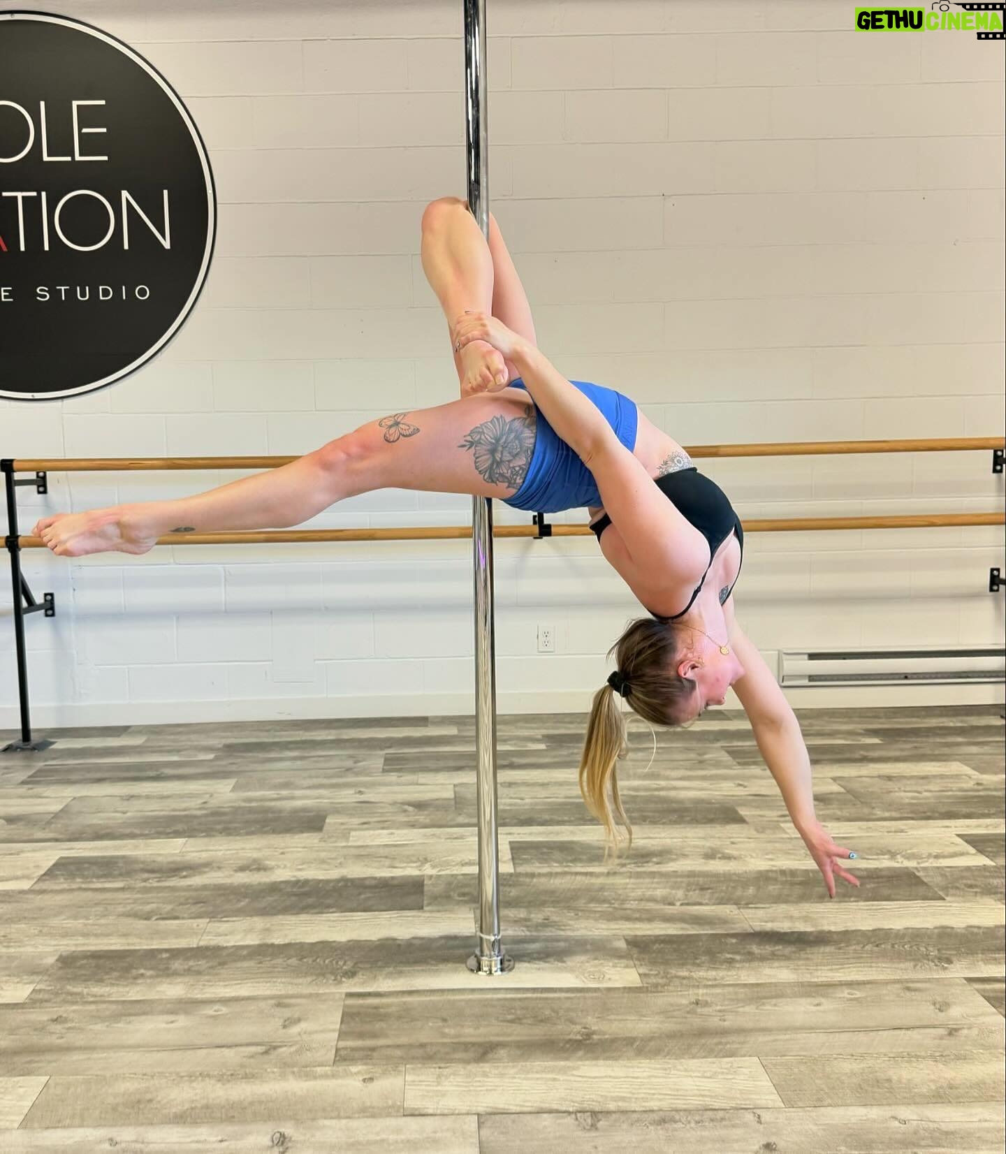 Claudie Mercier Instagram - Some of my last weeks figures at @polestationstudio 💃🏼