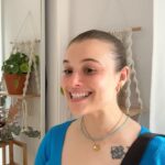 Claudie Mercier Instagram - Le manque d’argent peut venir avec une certaine pression et la peur du jugement d’autrui. Si tu vis des situations anxiogènes comme celles-ci et que tu souhaites avoir des ressources pour t’aider, je t’invite à te rendre sur @tuaslederniermot . Ils sont là pour t’aider. 💛 #partenaire