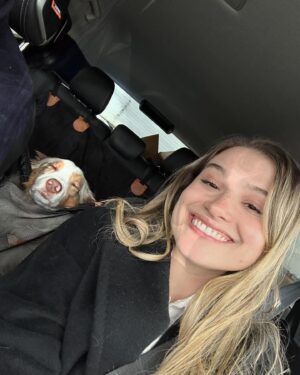 Claudie Mercier Instagram - But FIRST, let me take a selfie 💁🏼‍♀️