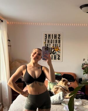 Claudie Mercier Instagram - But FIRST, let me take a selfie 💁🏼‍♀️
