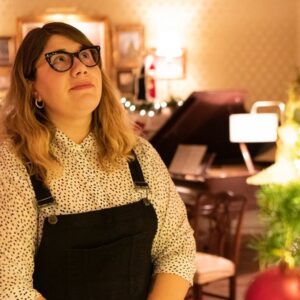 Clea DuVall Instagram - Happiest Season is out today. I am nervous. I am excited. Mostly, I am overwhelmed with emotion and gratitude. What began as a simple idea became a collaboration between the most extraordinary group of talented and wonderful people in every stage of the process. Making this film has been one of the best experiences of my life, largely because the people involved. I love and miss them very much. And now we get to share the film with whoever wants to see it. If you do choose to watch, I hope you can feel the love and care that was put into making it, because boy was there a lot. Happy Holidays to everyone. Please stay safe. ❤️🎄❤️

P.S. Pittsburgh, we love you.