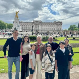 Clea Shearer Instagram - Joanna and I are psychotic and choose to vacation together in our free time. Thankfully, our families are willing participants. 🇬🇧