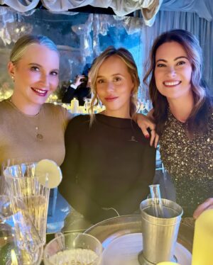 Clea Shearer Instagram - 2 weeks post surgery, and I really made the rounds this week. 💫