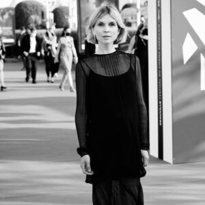 Clémence Poésy Instagram - @deauvilleus so far … 🎞🎬💜 Merci Merci @chanelofficial 🪁