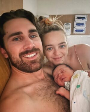 Cleo Massey Instagram - How wonderful life is, now you’re in the world. 🌞 Indigo Valerie Dempsey ~ 22.03.24 ~ 11.16pm.