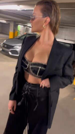 Clodelle Instagram - Glasses - @frame_moi 
Suit - @carteblancheshop 
Jewels - MUJER @drae.collection x @clodelle