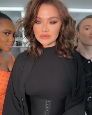 Clodelle Instagram - Torche jusqu’au @emissionzenith 🥳 merci encore pour la belle opportunité @cloutierv ❤️‍🔥
@etiberger on the glam 🪄