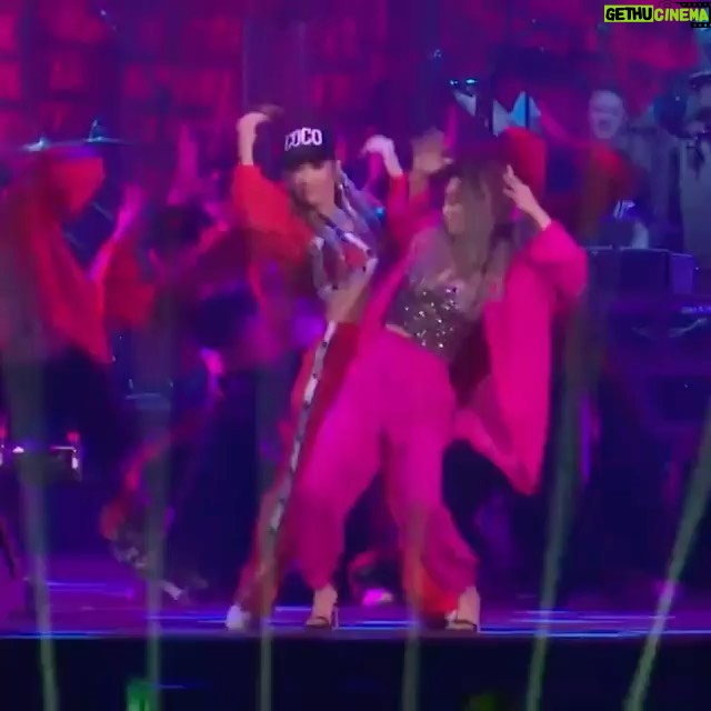 CoCo Lee - 5.7K Likes - 1 year ago today was my “You & I” concert in Taipei with my surprise guest super diva @jolin_cai What an unforgettable night....love u all so much.. credit to @wcl103 for footage💖💖💖💖
#You&I #taipei #cocolee #jolincai #socrazy #girlpower #unforgettablemoments