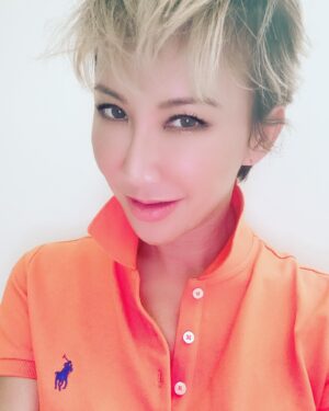 CoCo Lee Instagram - Got my orange polo and now I’m ready for Anything!!! Love u guys at @ralphlauren for my gift 💝💝💝