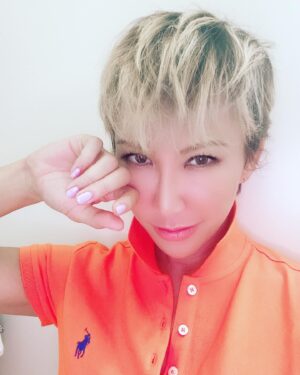 CoCo Lee Instagram - Got my orange polo and now I’m ready for Anything!!! Love u guys at @ralphlauren for my gift 💝💝💝