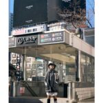 Coco Instagram – Look up @thombrowne Digital Screens at Shibuya Crossing 🏙🏙🏙

styling @shun_watanabe
photography @atsukiito_

#thombrowne #トムブラウン
