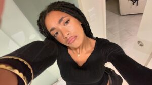 Coco Rebecca Edogamhe Instagram - come nel 2017