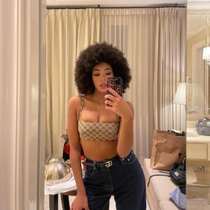 Coco Rebecca Edogamhe Instagram - Selfieeeeee🤸🏽‍♀️🎀✨🕺🏽🧸♡