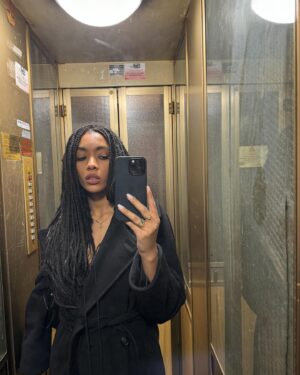 Coco Rebecca Edogamhe Instagram - Come va? Qui tutto bene🕺🏽⭐️