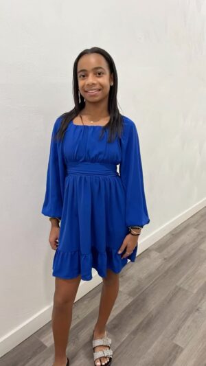 Cocoa Brown Instagram - Heyyyyy everybody!!! Help me wish my AMAZINGLY SMART, TALENTED & BEAUTIFUL niece Madison, or as I like to call her "Maddy Poo" a VERY HAPPY BIRTHDAY! The Big 13!! We're so PROUD of the INCREDIBLE young woman you're becoming! ❤️❤️❤️WE LOVE YOU!!! #13 #blackgirlmagic #trackstar #grace #poise #talent #beauty #worthy #proudauntie #thefuturelooksbright #keepsmiling #happybirthday #phoenixsworld #proudcousin #twopeasandtheirpod  #familly #overeverything #teambrown #forlife