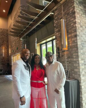 Cocoa Brown Instagram - @cocoabrownonefunnymomma phenomenal job thx you sis for being a beacon of light and a veteran influence in our film @twistedheartsmovie