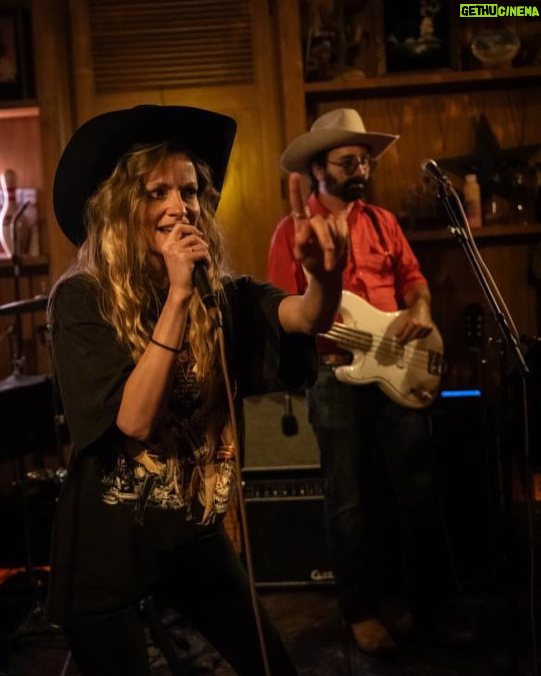 Cody Renee Cameron Instagram - Had a blast performing at @desertfivespotla with the incredible house band! The energy was electric! ⚡️ Thanks so much to @ryanposner for inviting me @beardbates for hosting & the band for being badass! Also to my incredible friends who always show up for me especially @daretaylorofficial & @carlottachampagne and @happiertrigger for these dope photos! ❤️ Yeehaw!