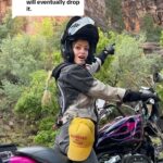 Cody Renee Cameron Instagram – Please mansplain riding motorcycles more to me, sir. 🤣 Thoughts?! 

#bikerchicksofinsta #chickswhoride #bikerbabe #bikerchick #sportster #harleydavidson #azbikeweek