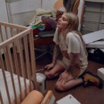 Coeur de Pirate Instagram - C’est la suite des travaux ce soir sur @casa.reseau !! Vous allez enfin voir à quel point je fais honte à Romy, à quel point j’ai peur de scier du bois, et que je continue à espérer que mon investissement ne soit pas en vain !!