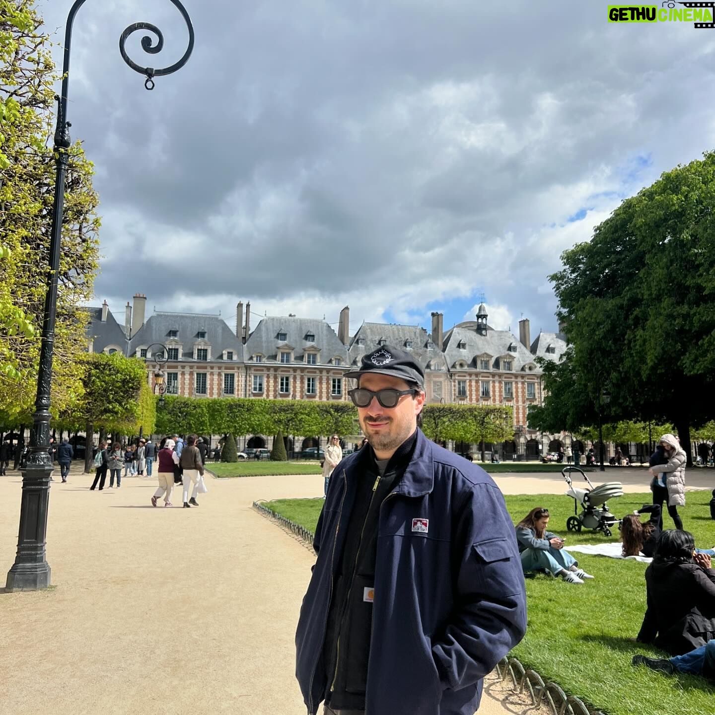 Coeur de Pirate Instagram - Byyyyyye Paris ✨