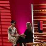 Coeur de Pirate Instagram - TONIGHT IS ZE NIGHT voici Nico qui me dit que je dois plier les jambes quand il me dépose d’un lift sinon je vais me casser quelque chose