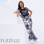 Collien Ulmen-Fernandes Instagram - #Tuzzi #Tuzzicollection #ShootAufMalle ☀️🌴📸 #Whitestudio #Brandambassador Kennt ihr schon die neue Tuzzi-Kollektion? Nee? Whaaat? Die ist megabequem! Hier geht’s lang… ⬇️ @tuzzi_official