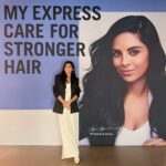 Collien Ulmen-Fernandes Instagram - Collien und Collien. Vorstellung der neuen internationalen Schwarzkopf-Werbekampagne in Berlin. Mit cooler Testimonial-Girlgang: @dianekruger @anaivanovic @theminianden @swalina @alli.alli.alli.alli @nazaneckes