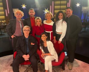 Collien Ulmen-Fernandes Instagram - Heute: Kleiner PR-Marathon zu #DieVIVAstory (ARD)
u.a. bei „Hier und Heute“ und im „Kölner Treff“ mit Tim Mälzer, Wim Wenders, Wigald Boning, Patricia Meden und Annett Louisan. Freitagabend @wdr