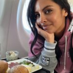 Collien Ulmen-Fernandes Instagram - Nach Wochen auf dem Schiff endlich wieder Festland in Sicht. Nun aus Lissabon weiter nach Kölle, für eine schöne, kleine Moderation für VOX.