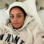 Collien Ulmen-Fernandes Instagram - DANKE für eure hunderte Genesungswünsche. Hat mich wirklich SEHR gerührt. Sieh mal einer an, dieses Internet ist also doch ganz nett… 🫶🏽