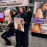 Collien Ulmen-Fernandes Instagram - #Deepfake #Porn #ImFalschenFilm #MyFaceMyChoice Die Selbstbestimmung von Millionen Bürger*innen steht auf dem Spiel: Sogenannte Face Swap Apps ermöglichen in nur wenigen Schritten Gesichter in #DeepfakePornos zu montieren. Wie problematisch das ist, zeigen erste Studien: Bei 95% aller Deepfakes handelt es sich um nicht-einvernehmliche Pornografie. Diese ist zu 90% gegen Frauen gerichtet. Die Apps werben mit: „Die Bedrohung für Mädchen. Ziehe jedes Mädchen mit jedem Kleid aus.“ Die Erstellung eines Deepfakes ist somit inzwischen ohne jegliche Fachkenntnis möglich. Das führt dazu, dass sich eine wachsende Zahl an Frauen unfreiwillig in Sexfilmen wiederfindet. Diese wirken mittlerweile so echt, dass sie selbst von Profis nicht von realen Bildaufnahmen zu unterscheiden sind. So kann es passieren, dass täuschend echt aussehende Nacktfotos in Klassenchats o.ä. landen, zahlreiche Frauen bloßgestellt werden. So auch bei Lena (20): Kollegen entdecken sie in einem Hardcore-Porno. Der Link macht im Arbeitschat die Runde. Die Belegschaft hält die Porno-Vergangenheit der Kollegin für echt. Hinter vorgehaltener Hand wird über sie getuschelt. Plötzlich ungewollt im Porno! Das kann uns allen passieren, denn hier weist das Gesetz große Strafbarkeitslücken auf! Es fehlt an einem Verbot neutrales Bildmaterial zwecks der Herstellung eines Deepfakes zu manipulieren. Für Betroffene ist es nahezu unmöglich, solche Inhalte zuverlässig wieder aus dem Netz zu bekommen. Daher hat @hateaidorg schon vor einer Weile eine Petition gegen ungewollte Porno-Manipulation gestartet und versucht diese nun schon seit Monaten an Digitalminister @volkerwissing zu übergeben. Die Antwort: Mehrere Absagen. Doch kaum kündigen wir eine kleine Krawall-Aktion vor dem Ministerium an, klappt die Übergabe auf einmal doch. 76.937 Unterzeichnerinnen erwarten nun, dass @volkerwissing gegen die ungewollte Porno-Manipulation aktiv wird. Wir bleiben dran und stellen sicher, dass die Forderungen schnellstmöglich umgesetzt werden!