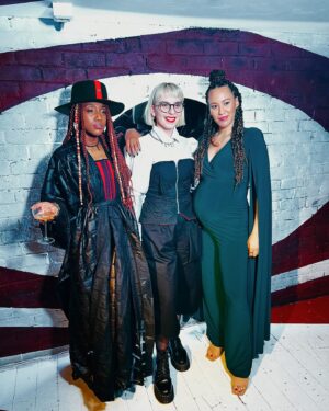 Comfort Fedoke Instagram - 💫GALA NIGHT💫
Happy to share that I’m now a part of the Cabaret London Choreography team as Associate Choreographer. @kitkatclubldn 
It’s been an intense couple of months settling into this world but the cast makes the chaos worth it! BIG LOVE to @kayla_lomas & @juliachenghoa for bringing me on the team I’m forever grateful and can’t wait to rediscover myself here. Can’t forget @alanna_kajdi super grateful for your warm welcome .

Thank you @youmeewee for this amazing outfit! It’s stunning and was definitely a showstopper 🔥🔥🔥🔥

If you’re visiting London come by and check out our new cast, their absolutely delicious 😜

HERE WE GO A NEW CHAPTER, A NEW CHALLENGE, IN A DIFFERENT COUNTRY. Let’s see where this takes me next 😜
•
Fit by @youmeewee 
Hat @gladystamezmillinery 
•
#associatechoreographer #godisgood #blessed #Choreographer #kitkatclub #london #lifeisatrip #trusttheprocess #trusttheuniverse #cabaret #london