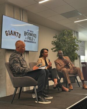 Condoleezza Rice Instagram - Enjoyed celebrating African American Heritage over the weekend with Randy Winn and Bob Kendrick. Thank you @sfgiants for the spirited event.